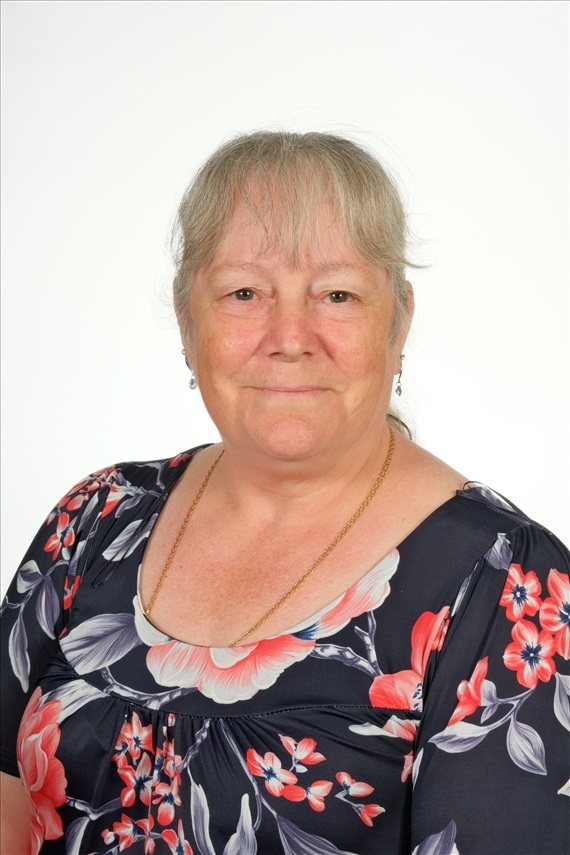 Mrs L Bristol